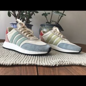 Adidas Iniki Pride I-5923